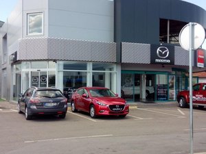 Mazda saloni - nova referenca Metal tehnologije iz Dervente