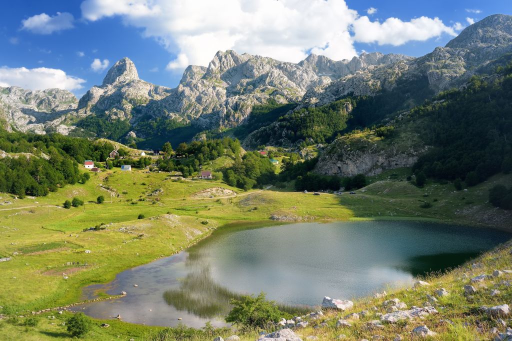 Bukumirsko jezero kod Podgorice