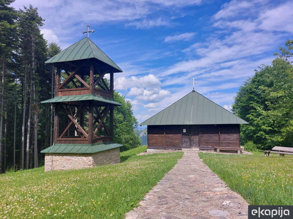 Crkva svetog velikomučenika Georgija Orovička planina Ljubovija