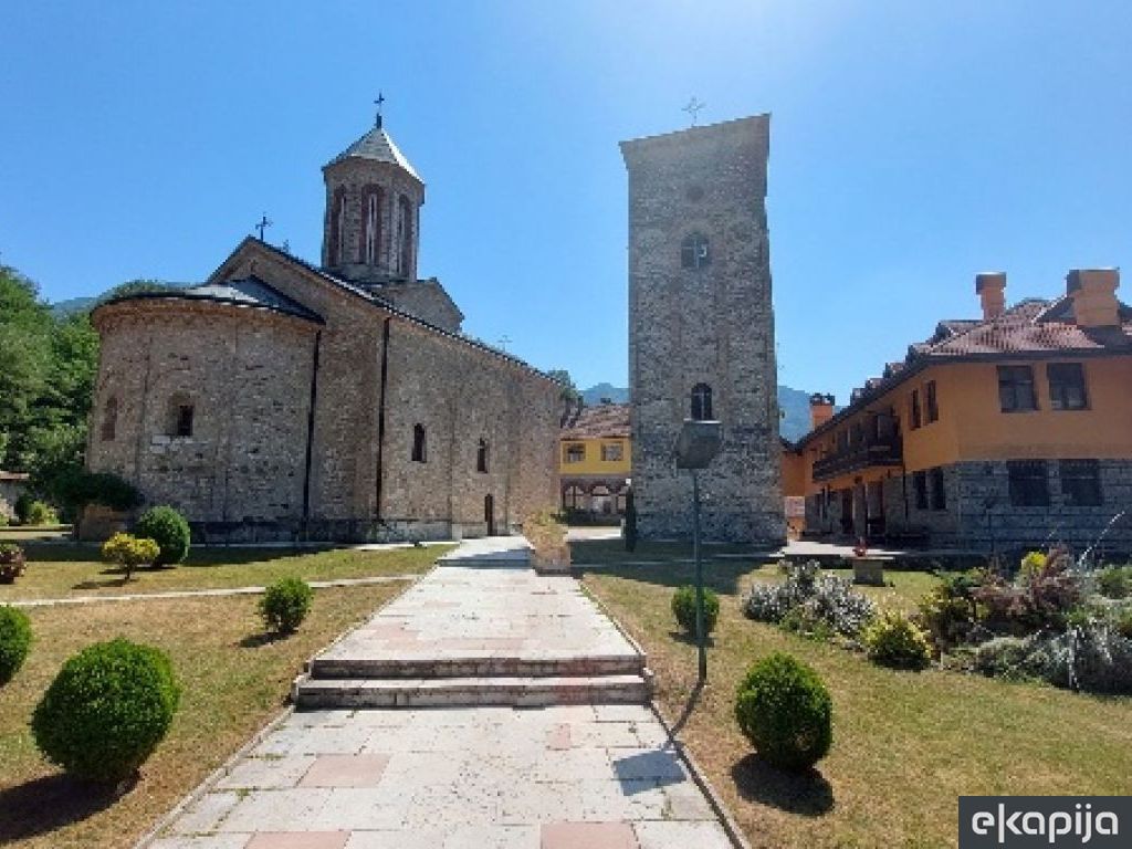 manastir Rača kod Bajine Bašte